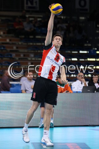  11.10.2013 RZESZOW<br />SIATKOWKA PLUS LIGA 2013/2014 MEN VOLLEYBALL POLAND POLISH PLUSLIGA LEAGUE SEASON 2013/2014 <br />MECZ ASSECO RESOVIA RZESZOW - BBTS BIELSKO BIALA <br />N/Z JOCHEN SCHOPS SYLWETKA<br /> 