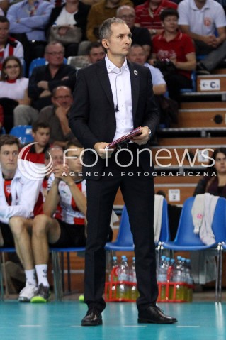  11.10.2013 RZESZOW<br />SIATKOWKA PLUS LIGA 2013/2014 MEN VOLLEYBALL POLAND POLISH PLUSLIGA LEAGUE SEASON 2013/2014 <br />MECZ ASSECO RESOVIA RZESZOW - BBTS BIELSKO BIALA <br />N/Z ANDRZEJ KOWAL ( TRENER ) SYLWETKA<br /> 