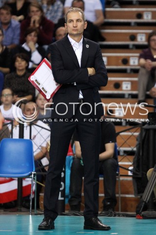  11.10.2013 RZESZOW<br />SIATKOWKA PLUS LIGA 2013/2014 MEN VOLLEYBALL POLAND POLISH PLUSLIGA LEAGUE SEASON 2013/2014 <br />MECZ ASSECO RESOVIA RZESZOW - BBTS BIELSKO BIALA <br />N/Z ANDRZEJ KOWAL ( TRENER ) SYLWETKA<br /> 