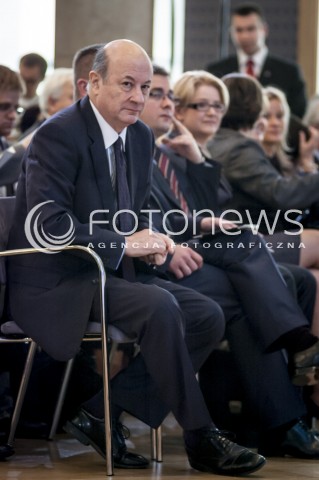  23.10.2013 WARSZAWA FORUM DLA RODZINY Z UDZIALEM PREMIERA DONALDA TUSKA N/Z WICEPREMIER JACEK ROSTOWSKI  