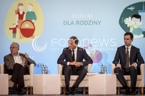 23.10.2013 WARSZAWA FORUM DLA RODZINY Z UDZIALEM PREMIERA DONALDA TUSKA N/Z PREMIER DONALD TUSK  