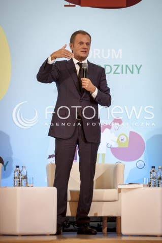  23.10.2013 WARSZAWA FORUM DLA RODZINY Z UDZIALEM PREMIERA DONALDA TUSKA N/Z PREMIER DONALD TUSK  