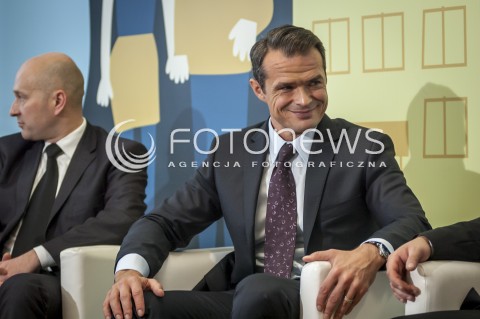  23.10.2013 WARSZAWA FORUM DLA RODZINY Z UDZIALEM PREMIERA DONALDA TUSKA N/Z MINISTER TRANSPORTU BUDOWNISTWA I GOSPODARKI MORSKIEJ SLAWOMIR NOWAK  