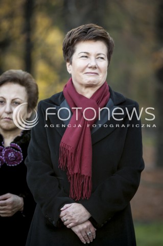  23.10.2013 WARSZAWA NOBLISCI POSADZILI DRZEWO PAMIECI N/Z PREZYDENT WARSZAWY HANNA GRONKIEWICZ WALTZ  
