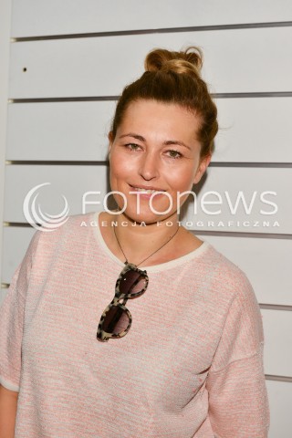  27.10.2013 WARSZAWA<br />PROMOCJA KSIAZKI ROK Z EWA CHODAKOWSKA TWOJ DZIENNIK FITNES<br />N/Z BEATA SADOWSKA<br /> 