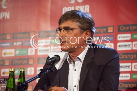  29.10.2013 WARSZAWA KONFERENCJA PZPN Z UDZIALEM NOWEGO SELEKCJONERA REPREZENTACJI POLSKI ADAMA NAWALKI I PREZESA PZPN ZBIGNIEWA BONKA N/Z ADAM NAWALKA  