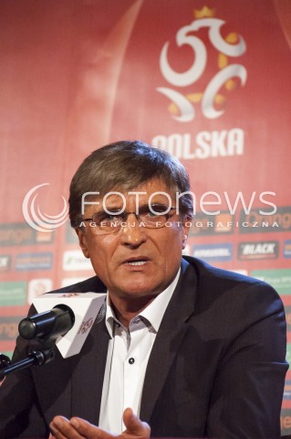  29.10.2013 WARSZAWA KONFERENCJA PZPN Z UDZIALEM NOWEGO SELEKCJONERA REPREZENTACJI POLSKI ADAMA NAWALKI I PREZESA PZPN ZBIGNIEWA BONKA N/Z ADAM NAWALKA  