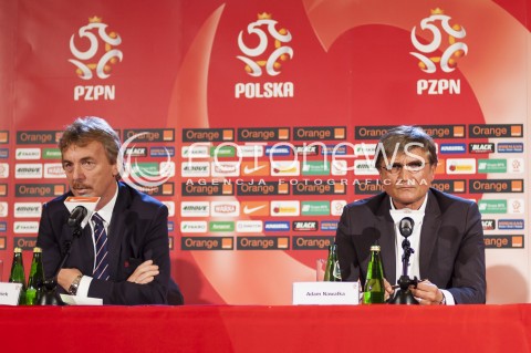  29.10.2013 WARSZAWA KONFERENCJA PZPN Z UDZIALEM NOWEGO SELEKCJONERA REPREZENTACJI POLSKI ADAMA NAWALKI I PREZESA PZPN ZBIGNIEWA BONKA N/Z ADAM NAWALKA  