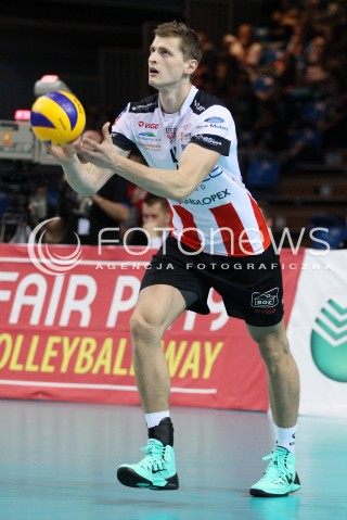  30.10.2013 RZESZOW POLAND<br />SIATKOWKA LIGA MISTRZOW MEN CEV VOLLEYBALL CHAMPIONS LEAGUE 2013 MATCH<br />ASSECO RESOVIA - BUDVANSKA RIVIJERA BUDVA<br />N/Z PIOTR NOWAKOWSKI SYLWETKA <br /> 