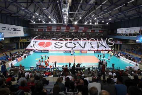  30.10.2013 RZESZOW POLAND<br />SIATKOWKA LIGA MISTRZOW MEN CEV VOLLEYBALL CHAMPIONS LEAGUE 2013 MATCH<br />ASSECO RESOVIA - BUDVANSKA RIVIJERA BUDVA<br />N/Z KIBICE DOPING SEKTOROWKA FLAGA I LOVE SOVIA<br /> 
