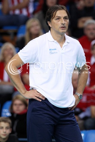  30.10.2013 RZESZOW POLAND<br />SIATKOWKA LIGA MISTRZOW MEN CEV VOLLEYBALL CHAMPIONS LEAGUE 2013 MATCH<br />ASSECO RESOVIA - BUDVANSKA RIVIJERA BUDVA<br />N/Z SINISA RELJIC TRENER SYLWETKA <br /> 