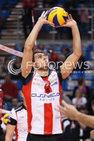  02.11.2013 RZESZOW <br />SIATKOWKA PLUS LIGA 2013/2014 MEN VOLLEYBALL POLAND POLISH PLUSLIGA LEAGUE SEASON 2013/2014 <br />MECZ ASSECO RESOVIA RZESZOW - TRANSFER BYDGOSZCZ<br />N/Z FABIAN DRZYZGA SYLWETKA<br /> 