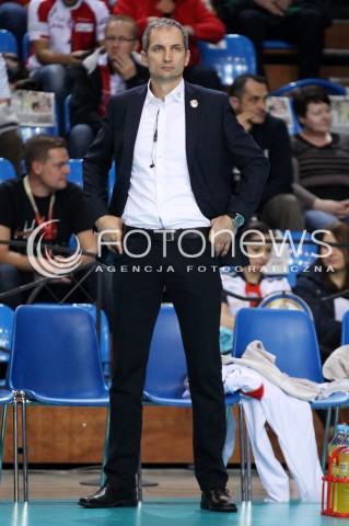  02.11.2013 RZESZOW <br />SIATKOWKA PLUS LIGA 2013/2014 MEN VOLLEYBALL POLAND POLISH PLUSLIGA LEAGUE SEASON 2013/2014 <br />MECZ ASSECO RESOVIA RZESZOW - TRANSFER BYDGOSZCZ<br />N/Z ANDRZEJ KOWAL ( TRENER ) SYLWETKA<br /> 