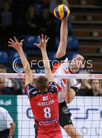  02.11.2013 RZESZOW <br />SIATKOWKA PLUS LIGA 2013/2014 MEN VOLLEYBALL POLAND POLISH PLUSLIGA LEAGUE SEASON 2013/2014 <br />MECZ ASSECO RESOVIA RZESZOW - TRANSFER BYDGOSZCZ<br />N/Z DAWID KONARSKI BARTOSZ JANECZEK <br /> 