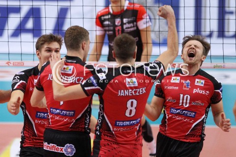  02.11.2013 RZESZOW <br />SIATKOWKA PLUS LIGA 2013/2014 MEN VOLLEYBALL POLAND POLISH PLUSLIGA LEAGUE SEASON 2013/2014 <br />MECZ ASSECO RESOVIA RZESZOW - TRANSFER BYDGOSZCZ<br />N/Z PAWEL WOICKI JAN NOWAKOWSKI BARTOSZ JANECZEK RADOSC EMOCJE <br /> 
