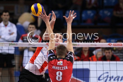  02.11.2013 RZESZOW <br />SIATKOWKA PLUS LIGA 2013/2014 MEN VOLLEYBALL POLAND POLISH PLUSLIGA LEAGUE SEASON 2013/2014 <br />MECZ ASSECO RESOVIA RZESZOW - TRANSFER BYDGOSZCZ<br />N/Z DAWID KONARSKI BARTOSZ JANECZEK <br /> 