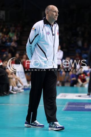  02.11.2013 RZESZOW <br />SIATKOWKA PLUS LIGA 2013/2014 MEN VOLLEYBALL POLAND POLISH PLUSLIGA LEAGUE SEASON 2013/2014 <br />MECZ ASSECO RESOVIA RZESZOW - TRANSFER BYDGOSZCZ<br />N/Z MARIAN KARDAS TRENER SYLWETKA <br /> 