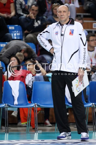  02.11.2013 RZESZOW <br />SIATKOWKA PLUS LIGA 2013/2014 MEN VOLLEYBALL POLAND POLISH PLUSLIGA LEAGUE SEASON 2013/2014 <br />MECZ ASSECO RESOVIA RZESZOW - TRANSFER BYDGOSZCZ<br />N/Z MARIAN KARDAS TRENER SYLWETKA<br /> 