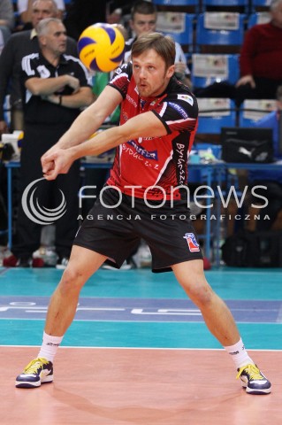  02.11.2013 RZESZOW <br />SIATKOWKA PLUS LIGA 2013/2014 MEN VOLLEYBALL POLAND POLISH PLUSLIGA LEAGUE SEASON 2013/2014 <br />MECZ ASSECO RESOVIA RZESZOW - TRANSFER BYDGOSZCZ<br />N/Z PAWEL WOICKI SYLWETKA<br /> 