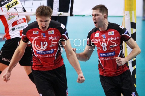  02.11.2013 RZESZOW <br />SIATKOWKA PLUS LIGA 2013/2014 MEN VOLLEYBALL POLAND POLISH PLUSLIGA LEAGUE SEASON 2013/2014 <br />MECZ ASSECO RESOVIA RZESZOW - TRANSFER BYDGOSZCZ<br />N/Z JAN NOWAKOWSKI BARTOSZ JANECZEK RADOSC EMOCJE <br /> 
