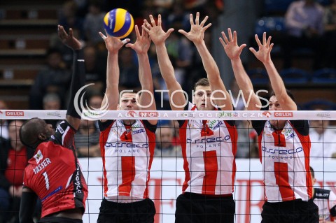  02.11.2013 RZESZOW <br />SIATKOWKA PLUS LIGA 2013/2014 MEN VOLLEYBALL POLAND POLISH PLUSLIGA LEAGUE SEASON 2013/2014 <br />MECZ ASSECO RESOVIA RZESZOW - TRANSFER BYDGOSZCZ<br />N/Z DAWID KONARSKI PIOTR NOWAKOWSKI OLIEG ACHREM BLOK YASSER PORTUONDO <br /> 