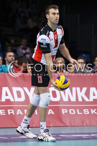  02.11.2013 RZESZOW <br />SIATKOWKA PLUS LIGA 2013/2014 MEN VOLLEYBALL POLAND POLISH PLUSLIGA LEAGUE SEASON 2013/2014 <br />MECZ ASSECO RESOVIA RZESZOW - TRANSFER BYDGOSZCZ<br />N/Z PETER VERES SYLWETKA<br /> 