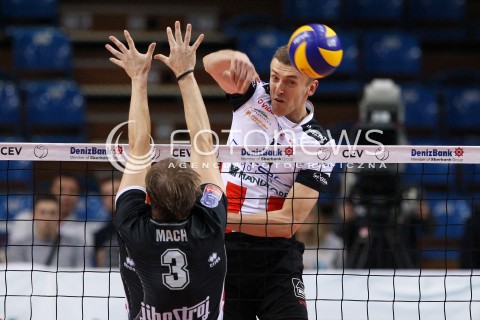  06.11.2013 RZESZOW POLAND <br />SIATKOWKA LIGA MISTRZOW MEN CEV VOLLEYBALL CHAMPIONS LEAGUE 2013 MATCH<br />ASSECO RESOVIA -  JIHOSTROJ CESKE BUDEJOVICE<br />N/Z LUKASZ PERLOWSKI RADEK MACH <br /> 