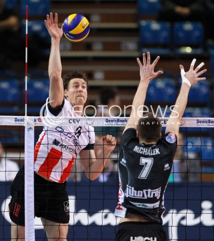  06.11.2013 RZESZOW POLAND <br />SIATKOWKA LIGA MISTRZOW MEN CEV VOLLEYBALL CHAMPIONS LEAGUE 2013 MATCH<br />ASSECO RESOVIA -  JIHOSTROJ CESKE BUDEJOVICE<br />N/Z JOCHEN SCHOPS PETR MICHALEK <br /> 