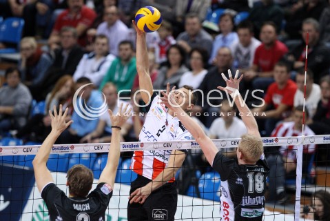  06.11.2013 RZESZOW POLAND <br />SIATKOWKA LIGA MISTRZOW MEN CEV VOLLEYBALL CHAMPIONS LEAGUE 2013 MATCH<br />ASSECO RESOVIA -  JIHOSTROJ CESKE BUDEJOVICE<br />N/Z PAUL LOTMAN RADEK MACH MICHAL KRISKO <br /> 