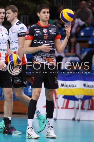  06.11.2013 RZESZOW POLAND <br />SIATKOWKA LIGA MISTRZOW MEN CEV VOLLEYBALL CHAMPIONS LEAGUE 2013 MATCH<br />ASSECO RESOVIA -  JIHOSTROJ CESKE BUDEJOVICE<br />N/Z NIKOLAY PENCZEV PENCHEV ROLLING FINGER SYLWETKA <br /> 