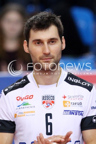  06.11.2013 RZESZOW POLAND <br />SIATKOWKA LIGA MISTRZOW MEN CEV VOLLEYBALL CHAMPIONS LEAGUE 2013 MATCH<br />ASSECO RESOVIA -  JIHOSTROJ CESKE BUDEJOVICE<br />N/Z GRZEGORZ KOSOK GLOWKA PORTRET SYLWETKA<br /> 