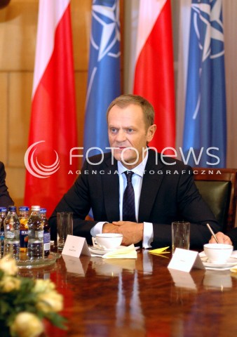 7.11.2013 WARSZAWA SPOTKANIE PREMIERA DONALDA TUSKA Z SEKRETARZEM GENERALNYM NATO ANDERSEM FOGHIEM RASMUSSENEM N/Z PREMIER DONALD TUSK ANDERS FOGH RASMUSSEN  
