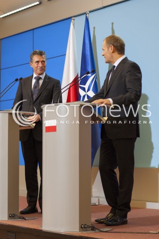  7.11.2013 WARSZAWA SPOTKANIE PREMIERA DONALDA TUSKA Z SEKRETARZEM GENERALNYM NATO ANDERSEM FOGHIEM RASMUSSENEM N/Z PREMIER DONALD TUSK ANDERS FOGH RASMUSSEN  