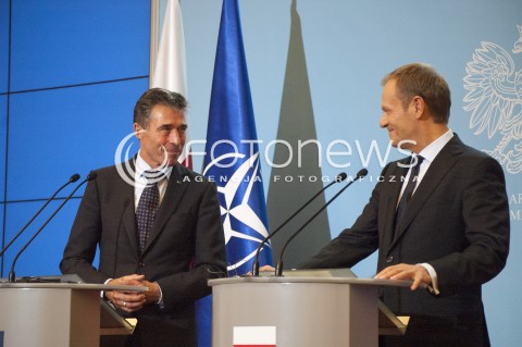  7.11.2013 WARSZAWA SPOTKANIE PREMIERA DONALDA TUSKA Z SEKRETARZEM GENERALNYM NATO ANDERSEM FOGHIEM RASMUSSENEM N/Z PREMIER DONALD TUSK ANDERS FOGH RASMUSSEN  