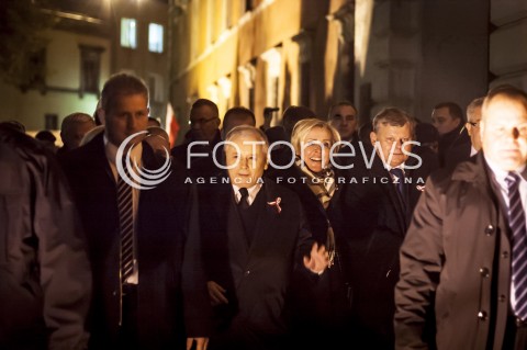  10.11.2013 WARSZAWA MARSZ PAMIECI PRAWA I SPRAWIEDLIWOSCI W RAMACH UCZCZENIA OFIAR KATASTROFY SMOLENSKIEJ ORAZ SWIETA NIEPODLEGLOSCI N/Z MARSZ PREZES PIS JAROSLAW KACZYNSKI  