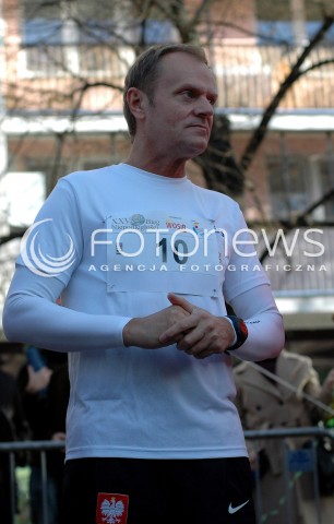  11.11.2013 WARSZAWA BIEG NIEPODLEGLOSCI Z UDZIALEM PREMIERA DONALDA TUSKA N/Z PREMIER DONALD TUSK  