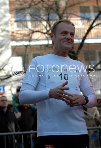  11.11.2013 WARSZAWA BIEG NIEPODLEGLOSCI Z UDZIALEM PREMIERA DONALDA TUSKA N/Z PREMIER DONALD TUSK  