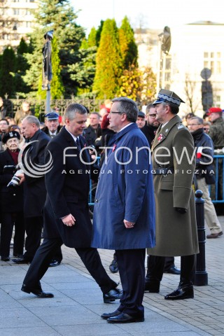 11.11.2013 WARSZAWA <br />MARSZ NIEPODLEGLOSCI 2013 <br />N/Z BRONISLAW KOMOROWSKI PREZYDENT RP<br /> 