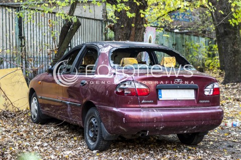  12.11.2013 WARSZAWA ZNISZCZENIA PO MARSZU NIEPODLEGLOSCI 2013 N/Z SPALONY I ZDEMOLOWANY SAMOCHOD  