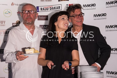  14.11.2013 WARSZAWA <br />SPEKTAKL MALZENSKI RAJD DAKAR W TEATRZE PALLADIUM<br />N/Z PIOTR DABROWSKI KATARZYNA PAKOSINKA MIROSLAW ZBROJEWICZ<br /> 