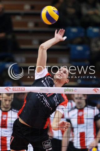  16.11.2013 RZESZOW <br />SIATKOWKA PLUS LIGA 2013/2014 MEN VOLLEYBALL POLAND POLISH PLUSLIGA LEAGUE SEASON 2013/2014 <br />MECZ ASSECO RESOVIA RZESZOW - AZS POLITECHNIKA WARSZAWSKA <br />N/Z NIKOLAY PENCZEV SYLWETKA<br /> 