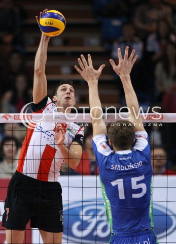  16.11.2013 RZESZOW <br />SIATKOWKA PLUS LIGA 2013/2014 MEN VOLLEYBALL POLAND POLISH PLUSLIGA LEAGUE SEASON 2013/2014 <br />MECZ ASSECO RESOVIA RZESZOW - AZS POLITECHNIKA WARSZAWSKA <br />N/Z OLIEG ACHREM PRZEMYSLAW SMOLINSKI <br /> 