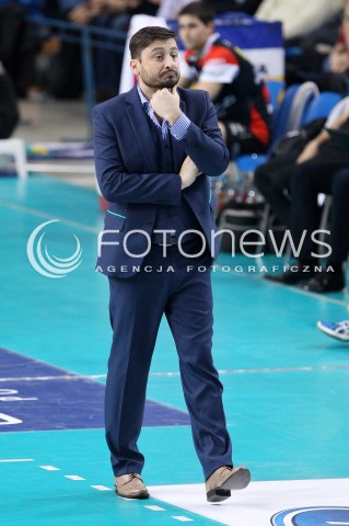  16.11.2013 RZESZOW <br />SIATKOWKA PLUS LIGA 2013/2014 MEN VOLLEYBALL POLAND POLISH PLUSLIGA LEAGUE SEASON 2013/2014 <br />MECZ ASSECO RESOVIA RZESZOW - AZS POLITECHNIKA WARSZAWSKA <br />N/Z JAKUB BEDNARUK ( TRENER ) SYLWETKA <br /> 
