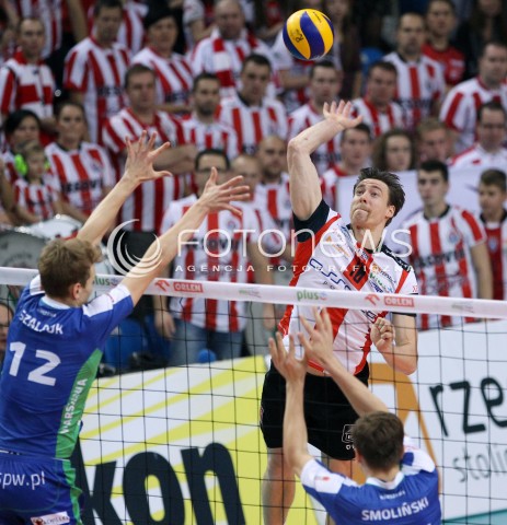  16.11.2013 RZESZOW <br />SIATKOWKA PLUS LIGA 2013/2014 MEN VOLLEYBALL POLAND POLISH PLUSLIGA LEAGUE SEASON 2013/2014 <br />MECZ ASSECO RESOVIA RZESZOW - AZS POLITECHNIKA WARSZAWSKA <br />N/Z JOCHEN SCHOPS ARTUR SZALPUK PRZEMYSLAW SMOLINSKI <br /> 