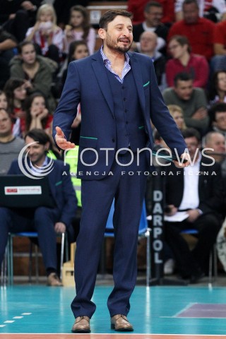  16.11.2013 RZESZOW <br />SIATKOWKA PLUS LIGA 2013/2014 MEN VOLLEYBALL POLAND POLISH PLUSLIGA LEAGUE SEASON 2013/2014 <br />MECZ ASSECO RESOVIA RZESZOW - AZS POLITECHNIKA WARSZAWSKA <br />N/Z JAKUB BEDNARUK ( TRENER ) SYLWETKA<br /> 
