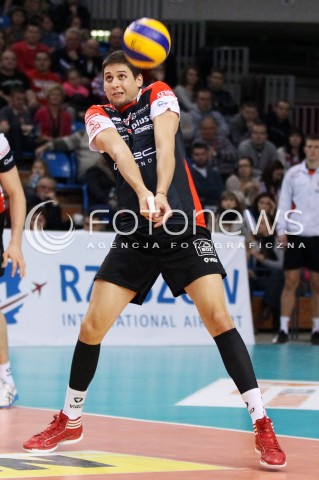  16.11.2013 RZESZOW <br />SIATKOWKA PLUS LIGA 2013/2014 MEN VOLLEYBALL POLAND POLISH PLUSLIGA LEAGUE SEASON 2013/2014 <br />MECZ ASSECO RESOVIA RZESZOW - AZS POLITECHNIKA WARSZAWSKA <br />N/Z NIKOLAY PENCZEV PENCHEV <br /> 