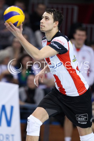  16.11.2013 RZESZOW <br />SIATKOWKA PLUS LIGA 2013/2014 MEN VOLLEYBALL POLAND POLISH PLUSLIGA LEAGUE SEASON 2013/2014 <br />MECZ ASSECO RESOVIA RZESZOW - AZS POLITECHNIKA WARSZAWSKA <br />N/Z FABIAN DRZYZGA SYLWETKA<br /> 