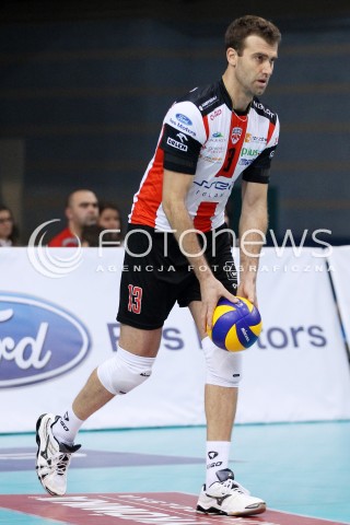  16.11.2013 RZESZOW <br />SIATKOWKA PLUS LIGA 2013/2014 MEN VOLLEYBALL POLAND POLISH PLUSLIGA LEAGUE SEASON 2013/2014 <br />MECZ ASSECO RESOVIA RZESZOW - AZS POLITECHNIKA WARSZAWSKA <br />N/Z PETER VERES SYLWETKA<br /> 