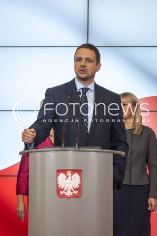  20.11.2013 WARSZAWA KONFERENCJA PRASOWA PREMIERA DONALDA TUSKA W SPRAWIE OGLOSZENIA NOWYCH CZLONKOW RADY MINISTROW N/Z RAFAL TRZASKOWSKI  