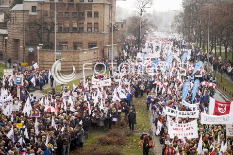  23.11.2013 WARSZAWA OGOLNOPOLSKI STRAJK NAUCZYCIELI N/Z STRAJKUJACY NAUCZYCIELE  